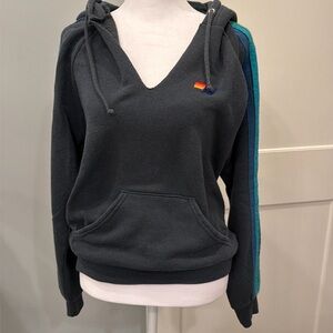 Women’s aviator nation sweatshirt. Very good condition. Size extra small.